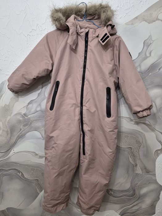 Весенние куртки на девочку