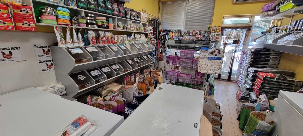 Продава се Заведение в Разград, Център - 32 кв.м за 5313 €/кв.м - Снимка #2