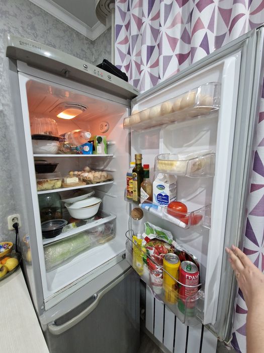 Продам холодильник самсунг