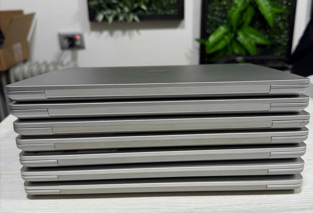 Microsoft Surface Go  12.5” FullHD (Сенсорный) I5-1035G1 16GB/256SSD
