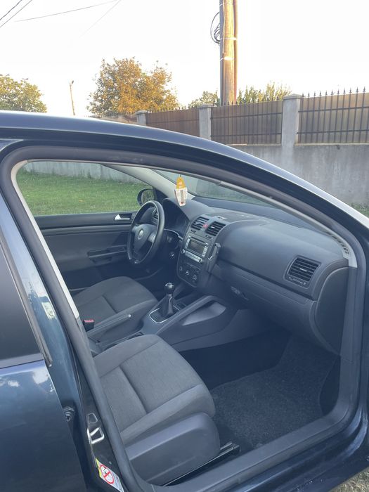 Se vinde golf 5,  in stare perfecta de functionare