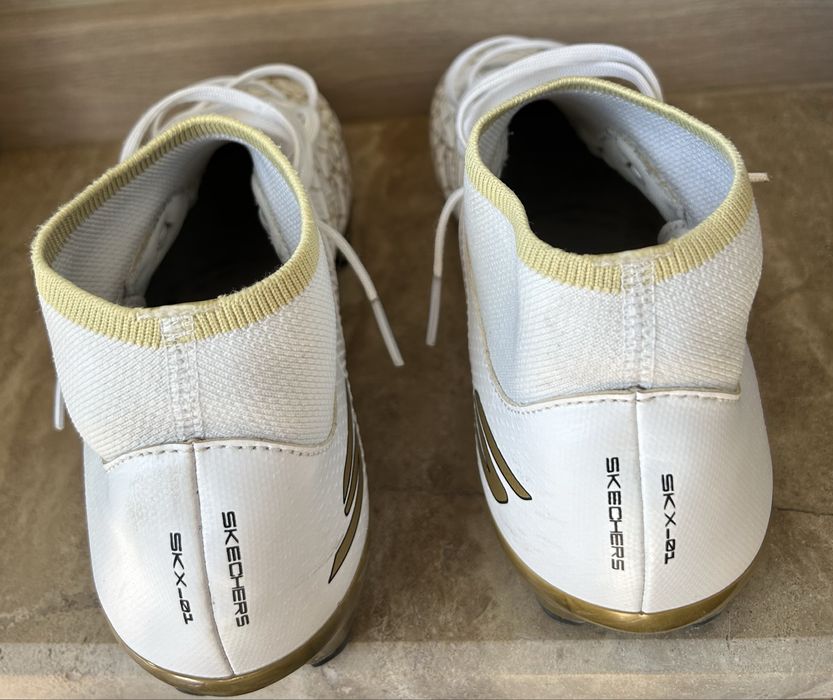 Ghete fotbal SKECHERS 42,5