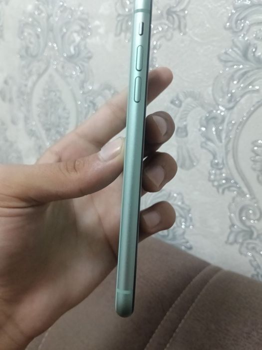 Iphone 11 sotiladi