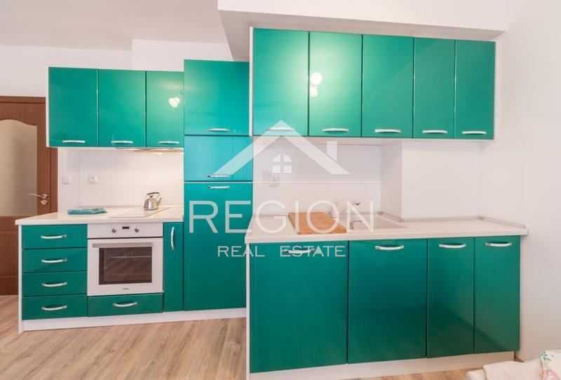 Дава се под наем Двустаен апартамент в Варна, Лятно кино Тракия - 60 кв.м за 357 € - Снимка #1