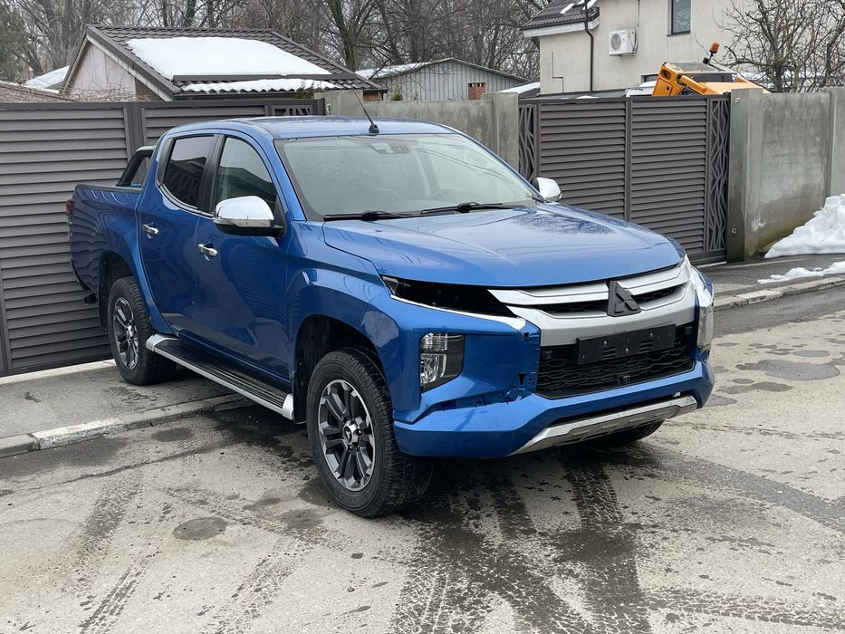Mitsubishi L200 4x4 Usor avariat/avariata