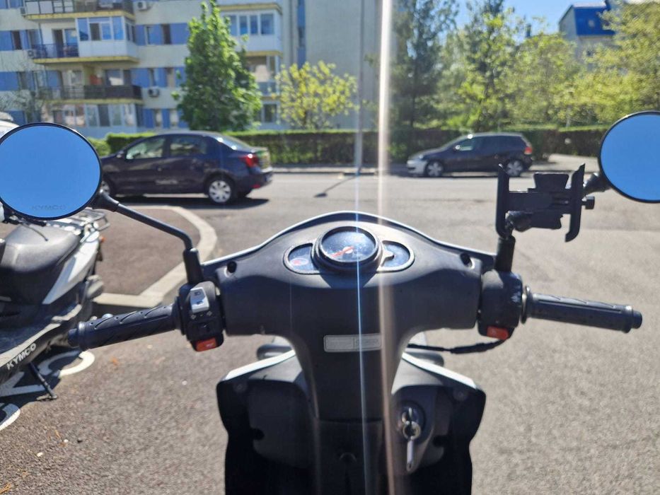 Scuter de inchiriat Kymco / Scooter for rent / Glovo, Tazz,  Bolt Food