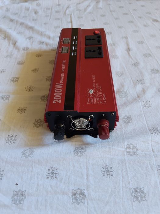 Vând invertor power inverter 2000w , folosit o singură dată