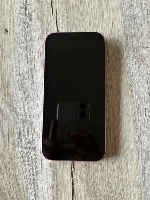iPhone 16 чисто нов с гаранция