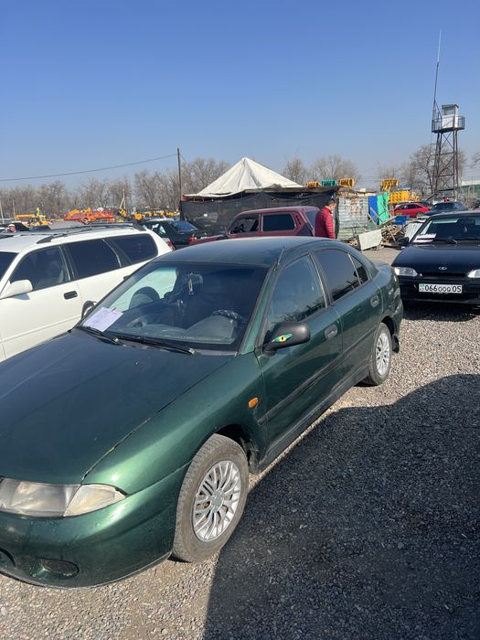 Mitsubishi carisma