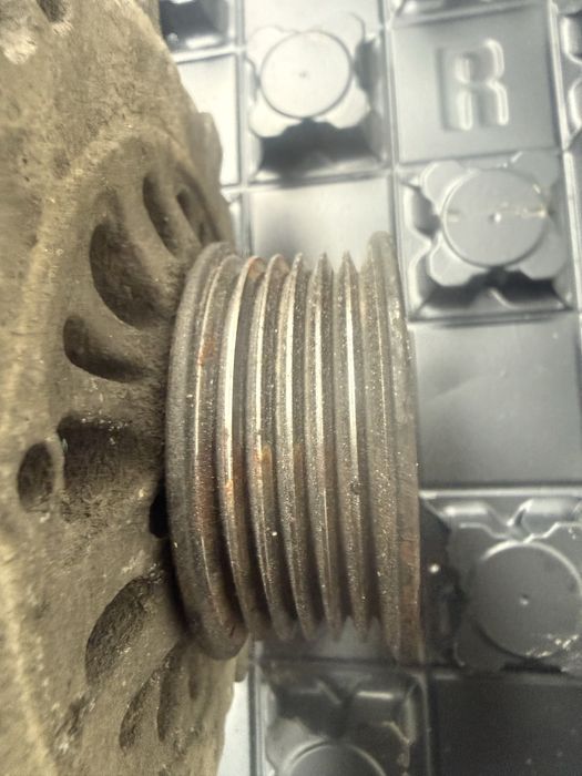 Alternator opel astra cu vacum motor 1.7 diesel