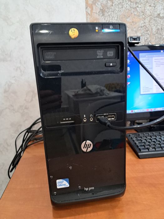 HP компьютер в комплекте