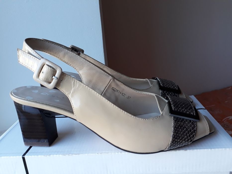 Новая женская обувь