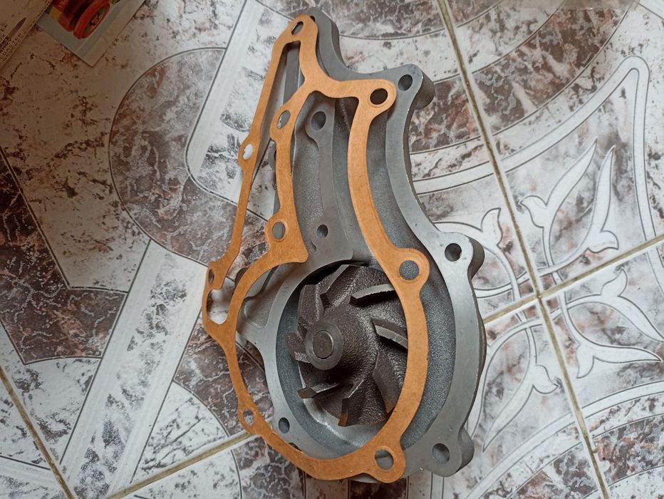 Водна помпа за нисан