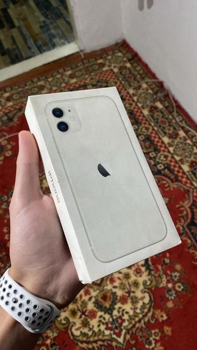 iPhone 11 коробка