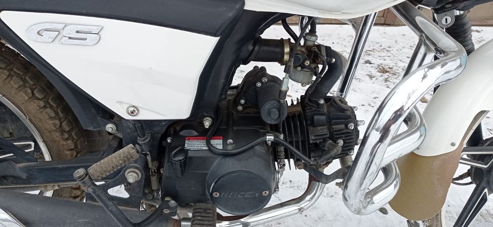 Продаётся мотоцикл Racer , все документы.