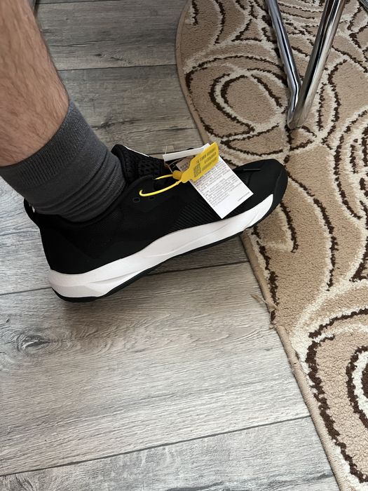 Кроссовки adidas