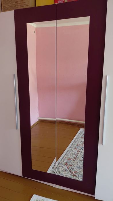 Шкаф спальный! 4 есикти