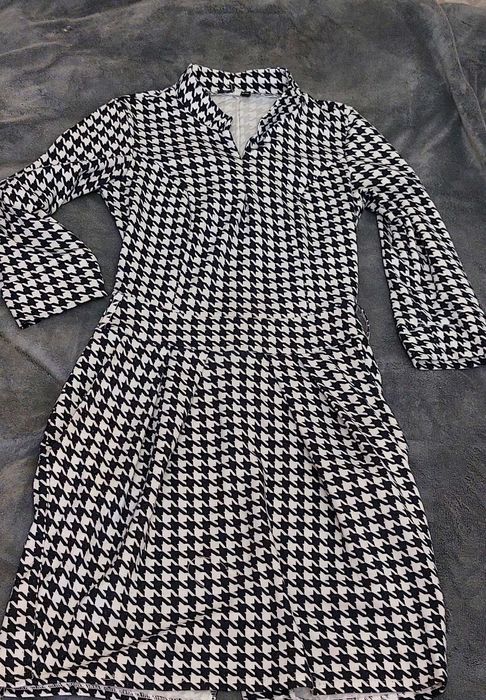 Продам красивые платья, размер s-m