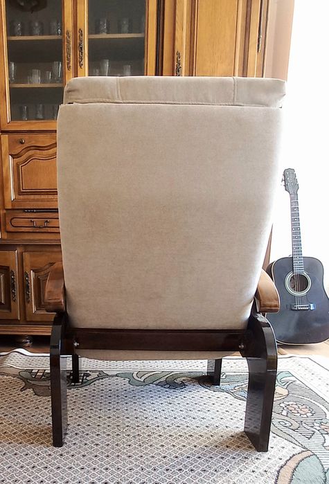 Fotolii vintage, lemn masiv și catifea - impecabile