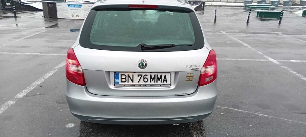 vind sau schimb skoda fabia si dacia duster