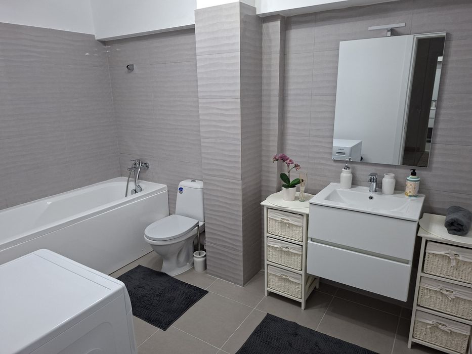 Inchiriere apartament modern 2 camere Rovine tel  0751301160