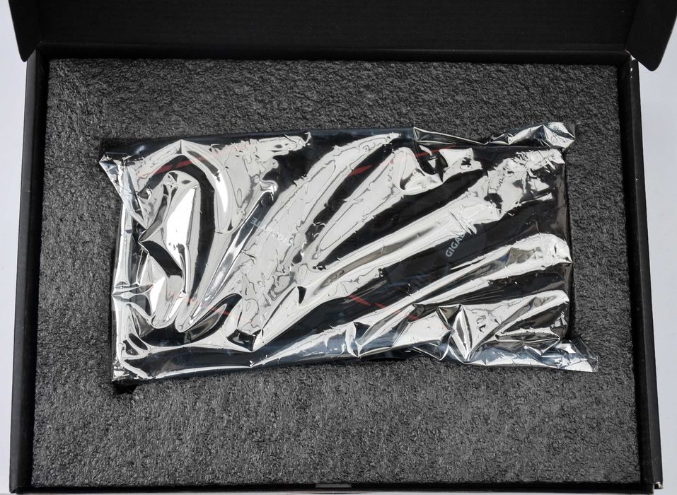 Продавам видеокарта Radeon RX480 8GB GDDR5 OC в перфектно състояние.