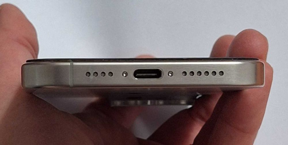 Iphone 15 pro max - 256bg с гаранция