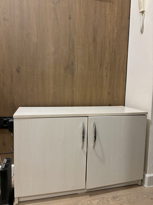 Обувница белая, б/у, 80×50 см – 4500 тг