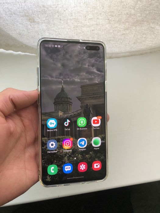 Samsung s10 5g sotuvda