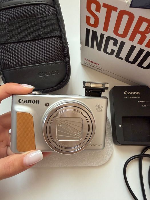 Canon PowerShot SX740 HS Travel Kit – неизползван
