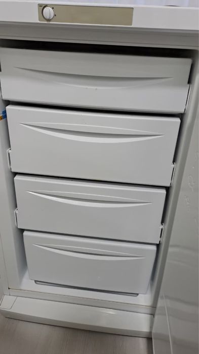 Морозильник 60000тг