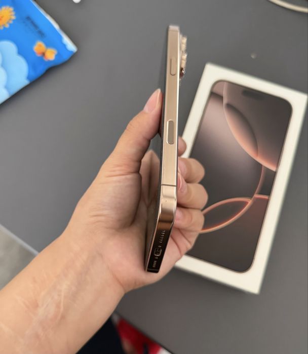 продам Iphone 16 pro max 256gb