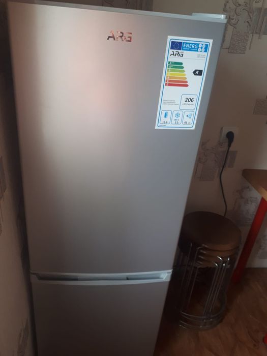 Продам холодильник ARG 116 литров