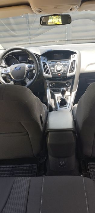 Vând Ford focus Mk3 1.6 dizel an fabricație 2012