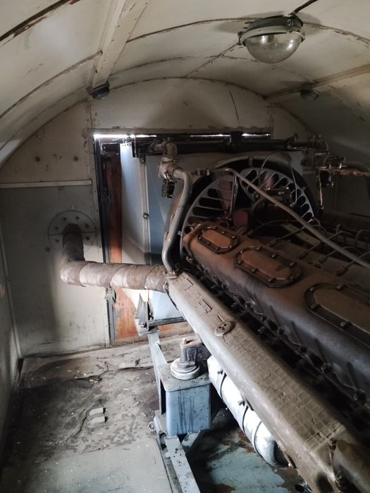 Продаётся генератор с двигателем д12