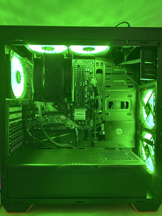 Vand/schimb pc gaming!