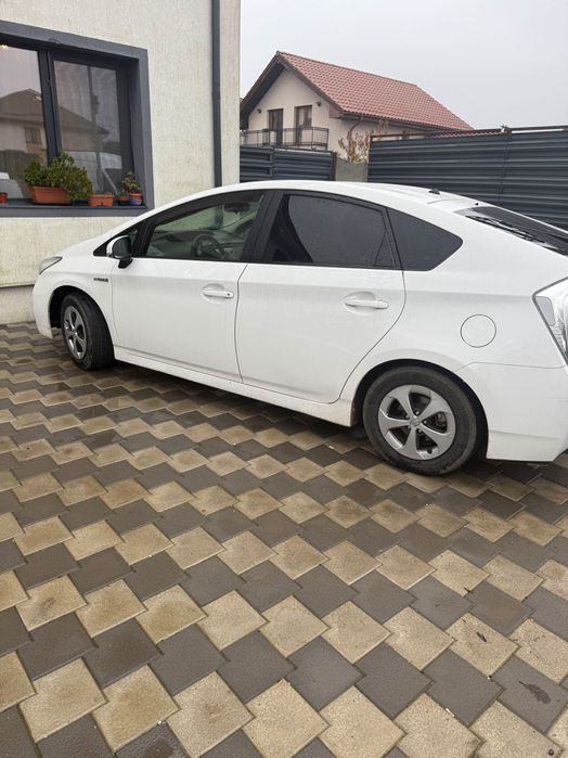 Toyota pryus gpl 2012 final