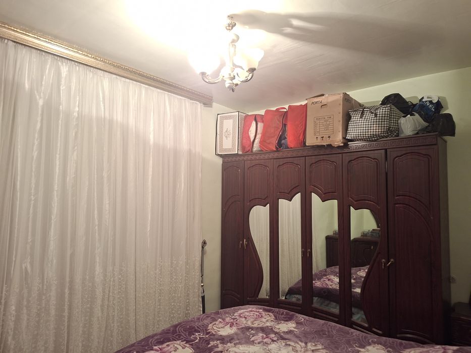 Срочна. Ховлили уй сотилади 6 сотик 7 хона