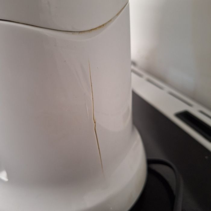 Кухненски робот тестомесачка Делимано 4.5 литра/1400 вата