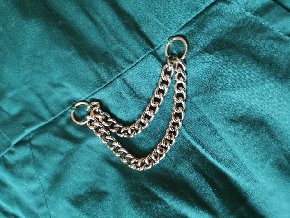 Rochie de culoare verde smarald