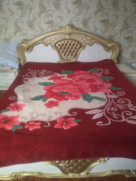 Спальный (төсек)