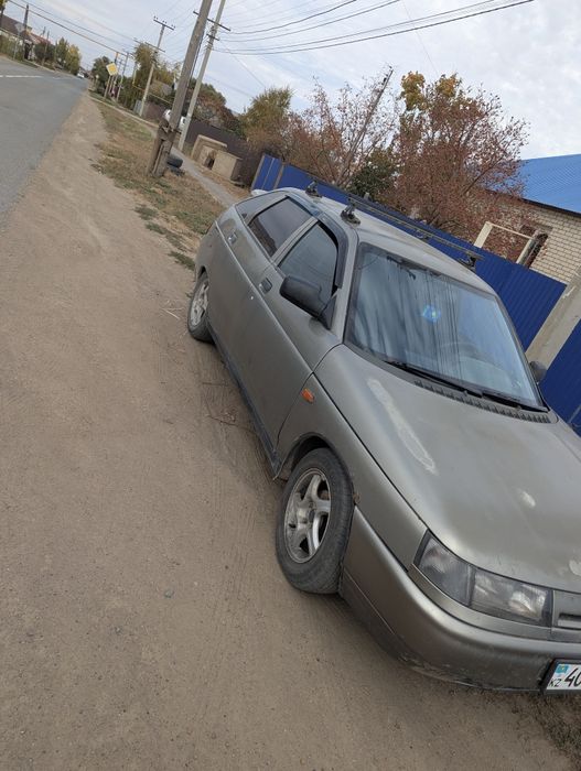 ваз 2112 8 клоп 2002год