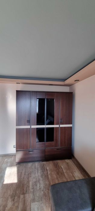 Секция хол с лед осветление