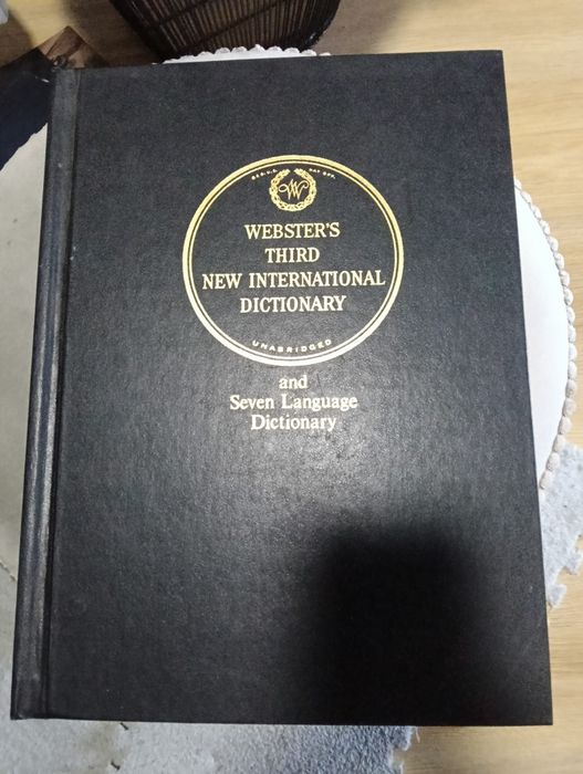 Dicționar Webster’s Third New International Dictionar
