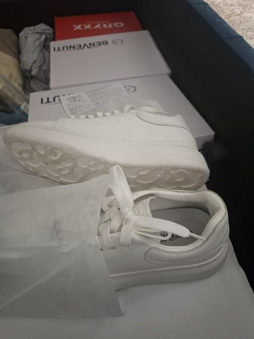 Adidasi Albi inalti Benvenutti