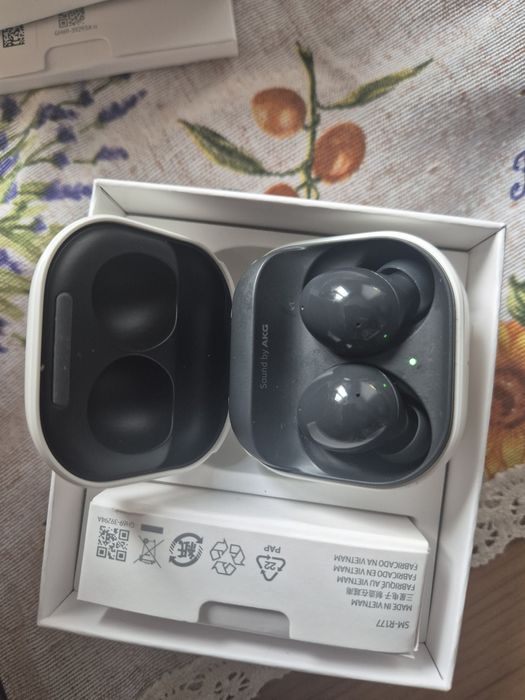 Слущалки Galaxy Buds 2