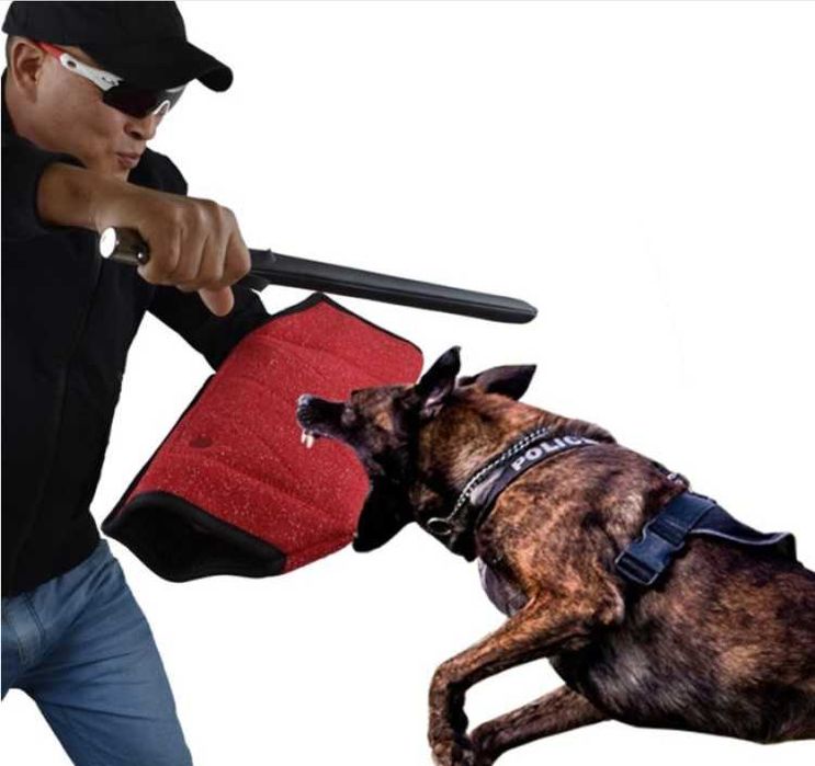 Черен ръкав за хапане за обучение на куче