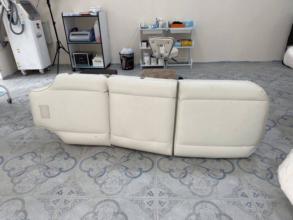 Продается кушетка