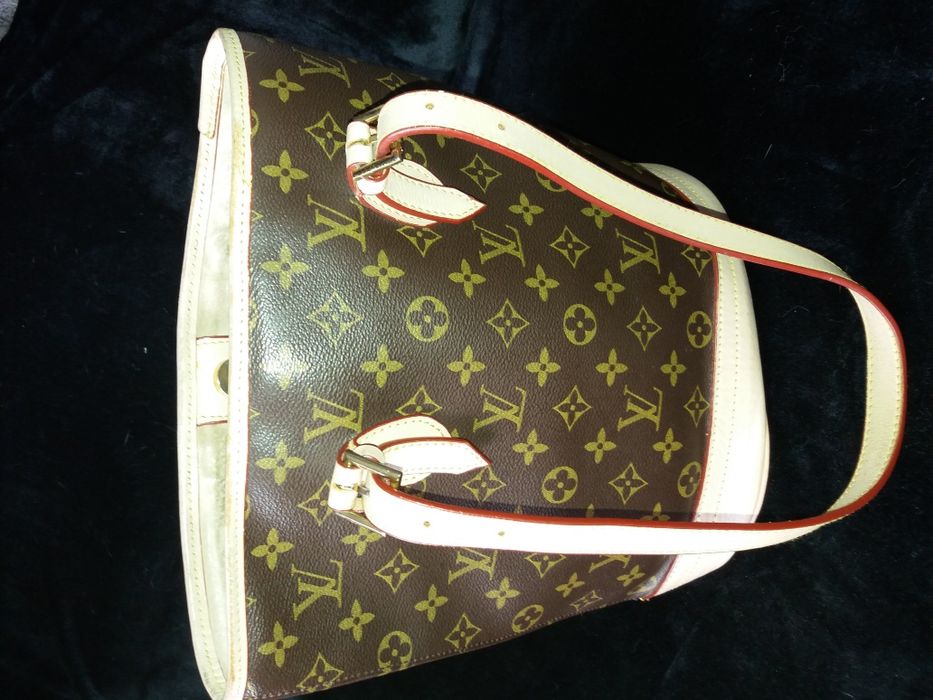 Louis Vuitton Geantă posetă femei