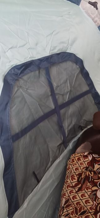 Продам палатку летнюю с окнами